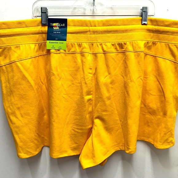 NWT TEK GEAR Women Mid Rise Drawstring Pockets Workout Yellow Shorts Plus Sz 2X - Picture 6 of 7
